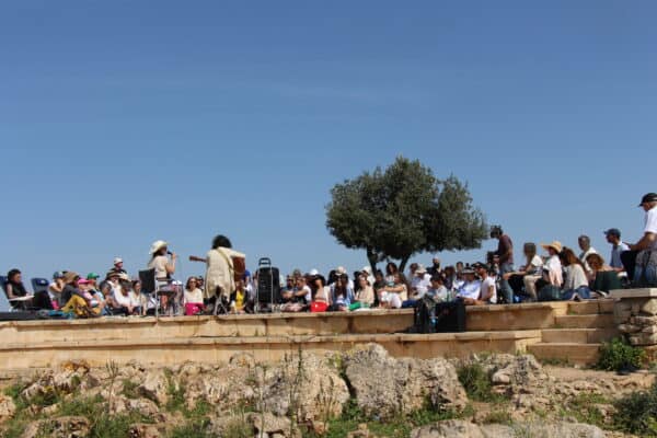 ⁦ללמוד על עידני העבר - בילוי חוויתי בטבע המשלב עשייה רוחנית - שישי, 17.5.2024⁩ – תמונה ⁦3⁩