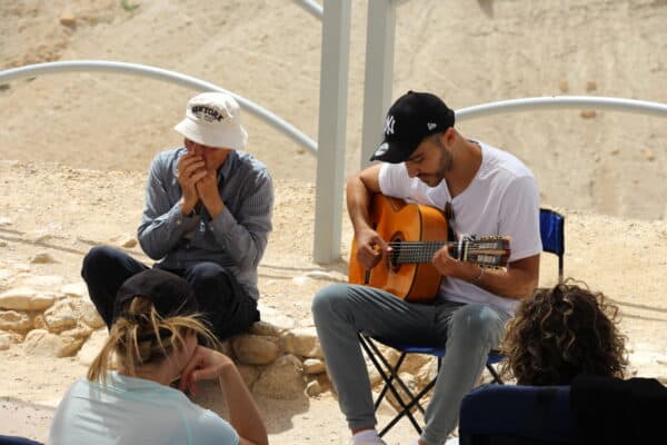 ⁦ללמוד על עידני העבר - בילוי חוויתי בטבע המשלב עשייה רוחנית - שישי, 17.5.2024⁩ – תמונה ⁦2⁩